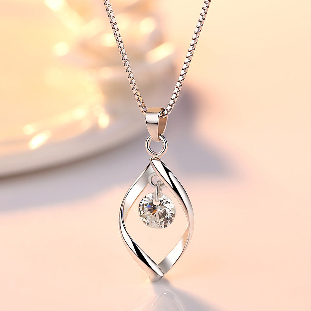 A Heartfelt Promise: The Clavicle Pendant with Loving Note